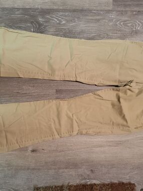 Y2K BKE Flare Pants Women’s Size 25 Khaki Low Rise 2000s